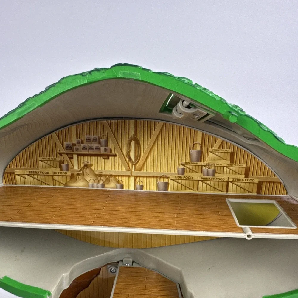 Animal Planet Rescue Treehouse Playset Large Jungle Animal Care Center
